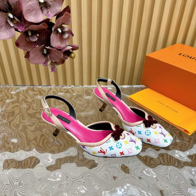 Picture of Louis Vuitton Shoes _SKULVsz35-426cmmnf042513631
